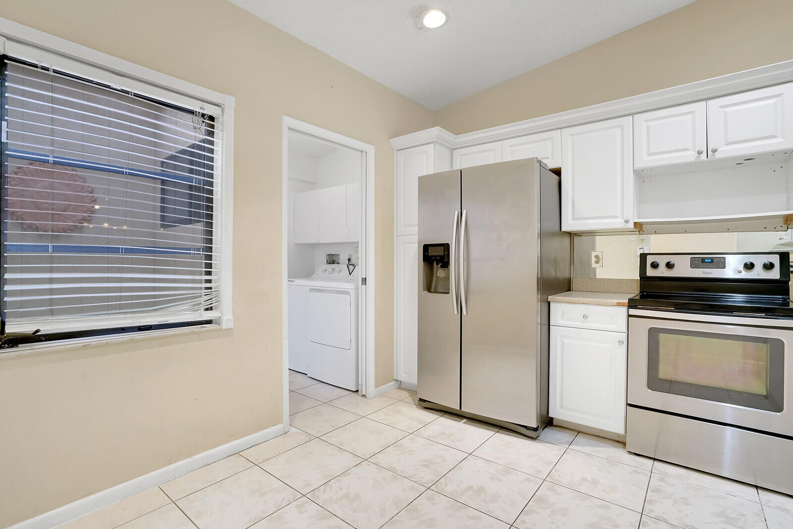 8253 Summersong Terrace Boca Raton, FL 33496 - Photo 7 of 33 RX-10997347