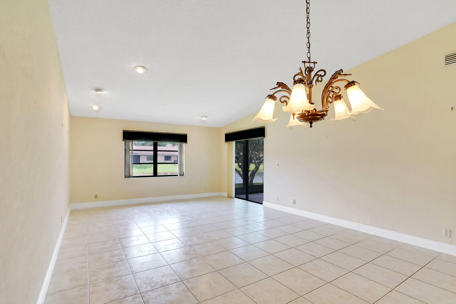 8253 Summersong Terrace Boca Raton, FL 33496 - Photo 10 of 33 RX-10997347