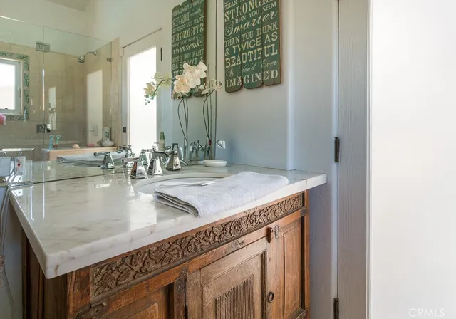 $4,450,000 | 3524 Grand View Boulevard, Los Angeles, CA 90066