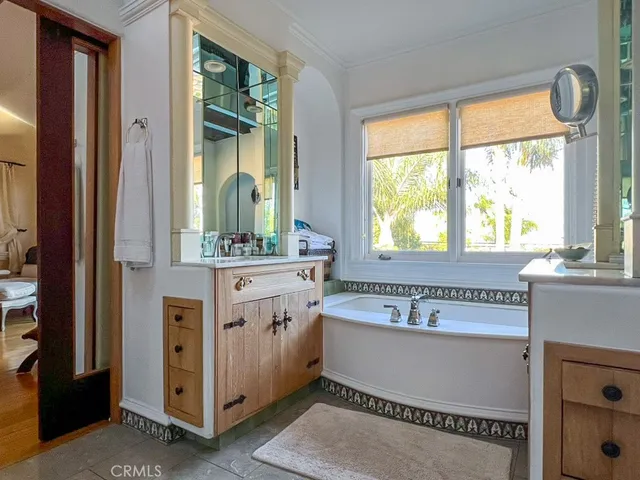 $4,450,000 | 3524 Grand View Boulevard, Los Angeles, CA 90066