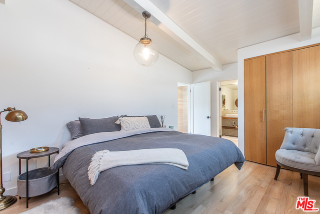 20944 Waveview Drive Topanga, CA 90290 - Photo 12 of 30