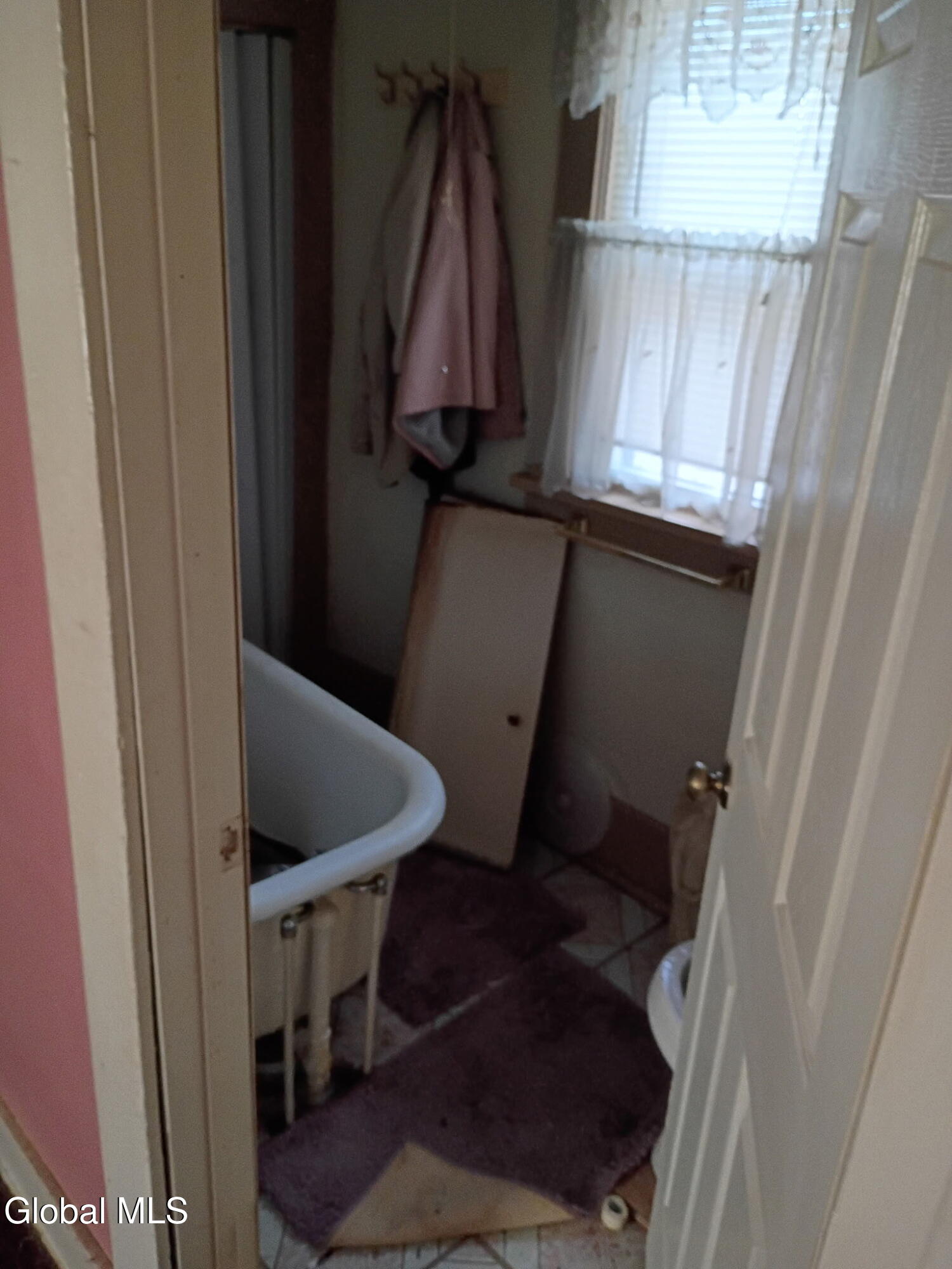 408 Williams Street Troy, NY 12180 - Photo 21 of 52 2585282388298590877