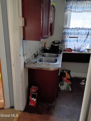 $150,000 | 408 Williams Street, Troy, NY 12180