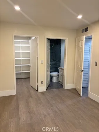 $2,450 | 7035 Woodley Avenue, Unit 113, Van Nuys, CA 91406