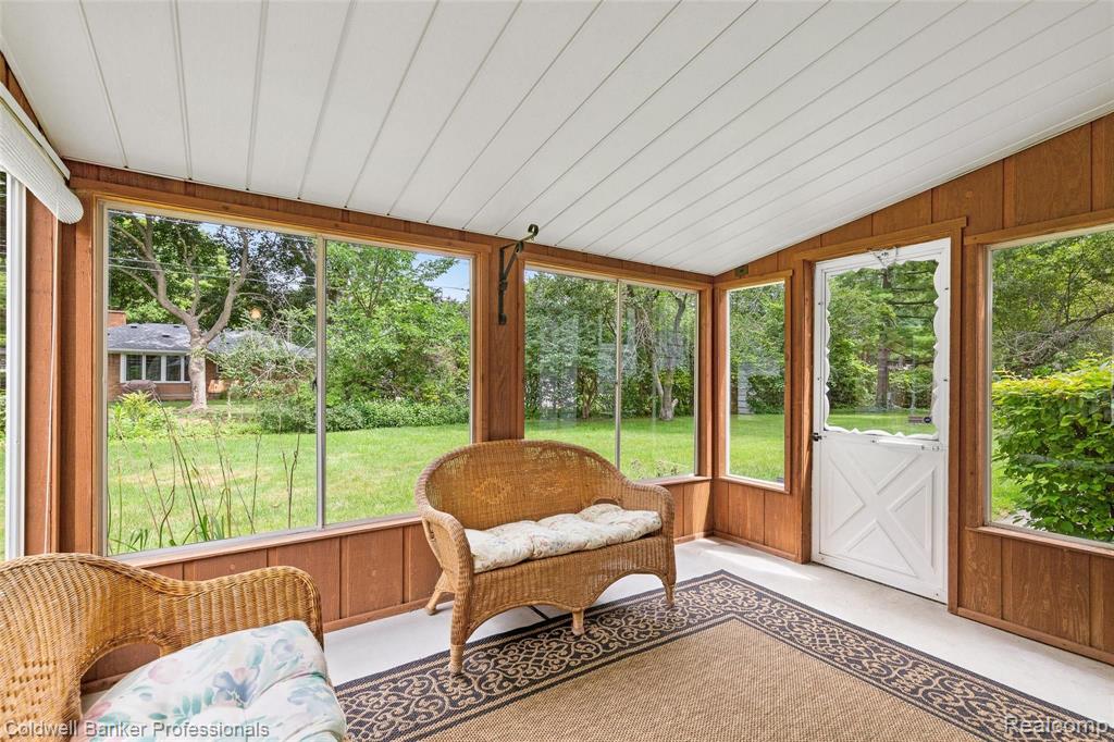 16146 Beverly Road Beverly Hills, MI 48025 - Photo 26 of 31