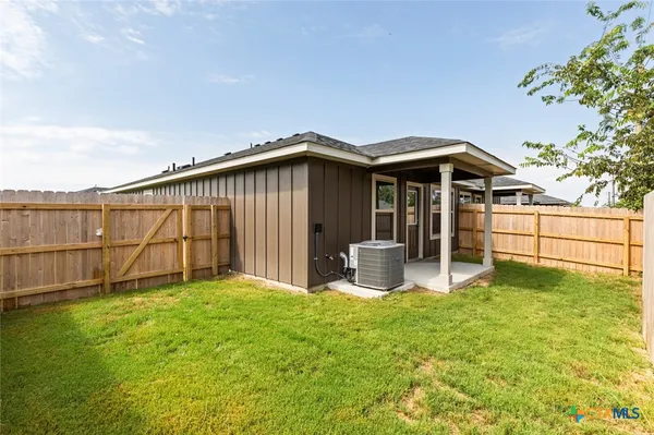 $1,450 | 522 Campus Street, Troy, TX 76579
