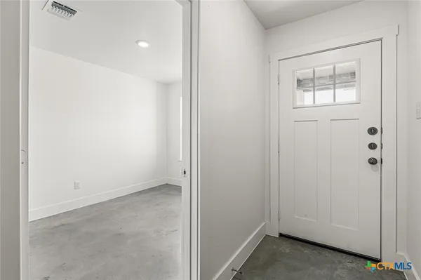 $1,450 | 522 Campus Street, Troy, TX 76579