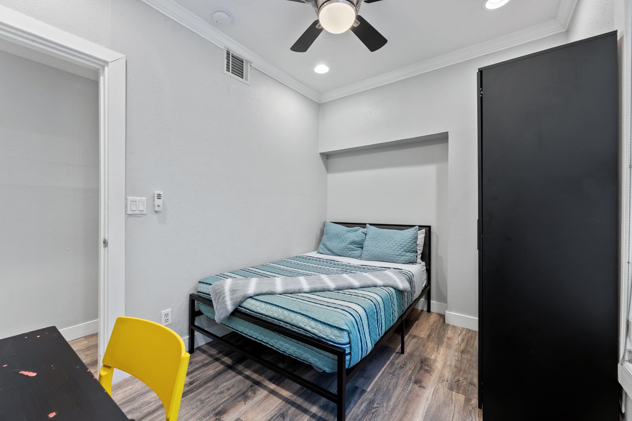 412 Drew Street, Unit 3 Houston, TX 77006 - Photo 9 of 25