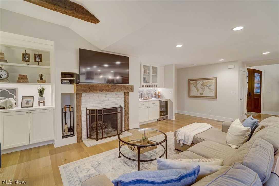 427 Falls Road Chagrin Falls, OH 44022 - Photo 9 of 45 Gallery Image 9