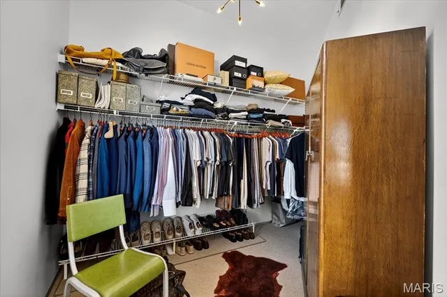 $950,000 | 6 Benton Place, St. Louis, MO 63104