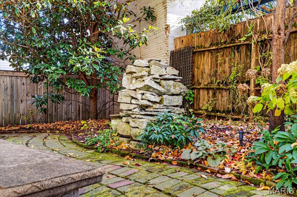 6 Benton Place St. Louis, MO 63104 - Photo 41 of 47