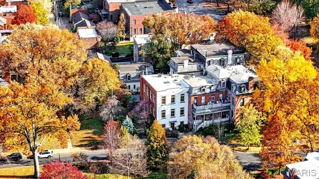 $950,000 | 6 Benton Place, St. Louis, MO 63104