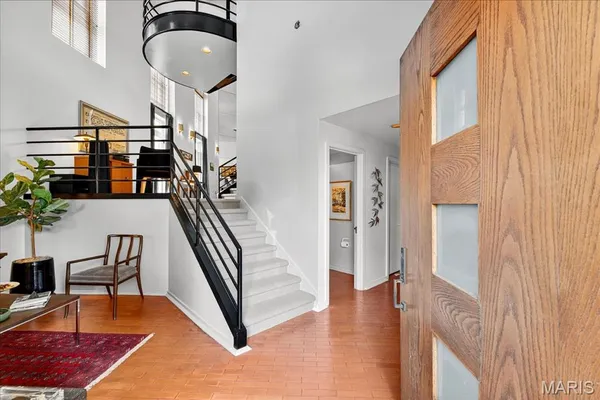 $950,000 | 6 Benton Place, St. Louis, MO 63104