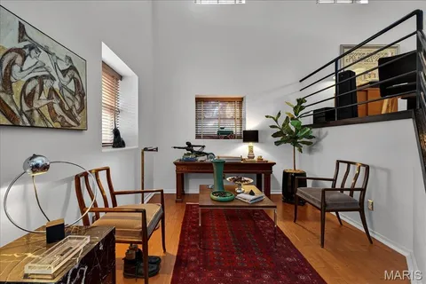 $950,000 | 6 Benton Place, St. Louis, MO 63104