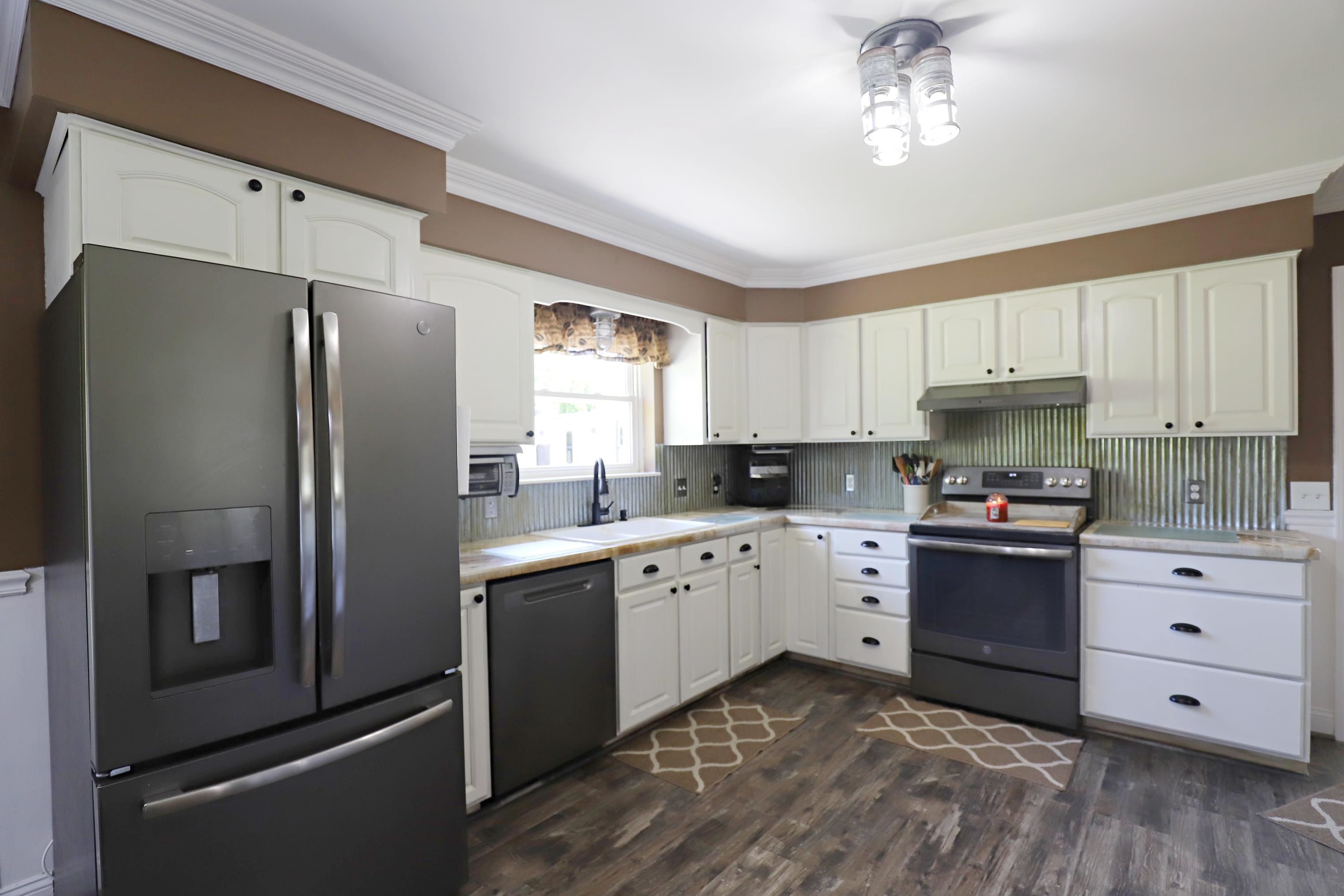 6285 Chicago Road Flushing, MI 48433 - Photo 12 of 41