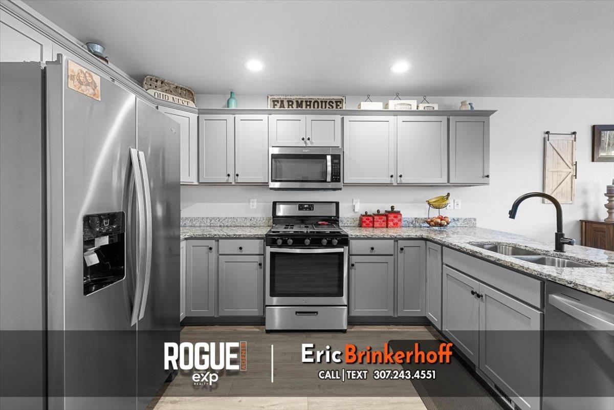 6724 Rogue River Road Casper, WY 82604 - Photo 21 of 50