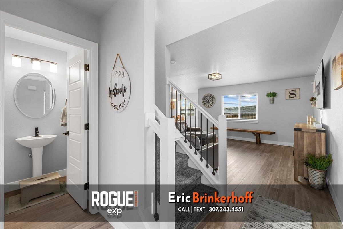 6724 Rogue River Road Casper, WY 82604 - Photo 6 of 50