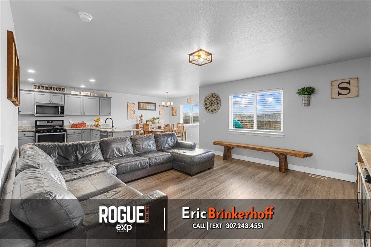 6724 Rogue River Road Casper, WY 82604 - Photo 10 of 50