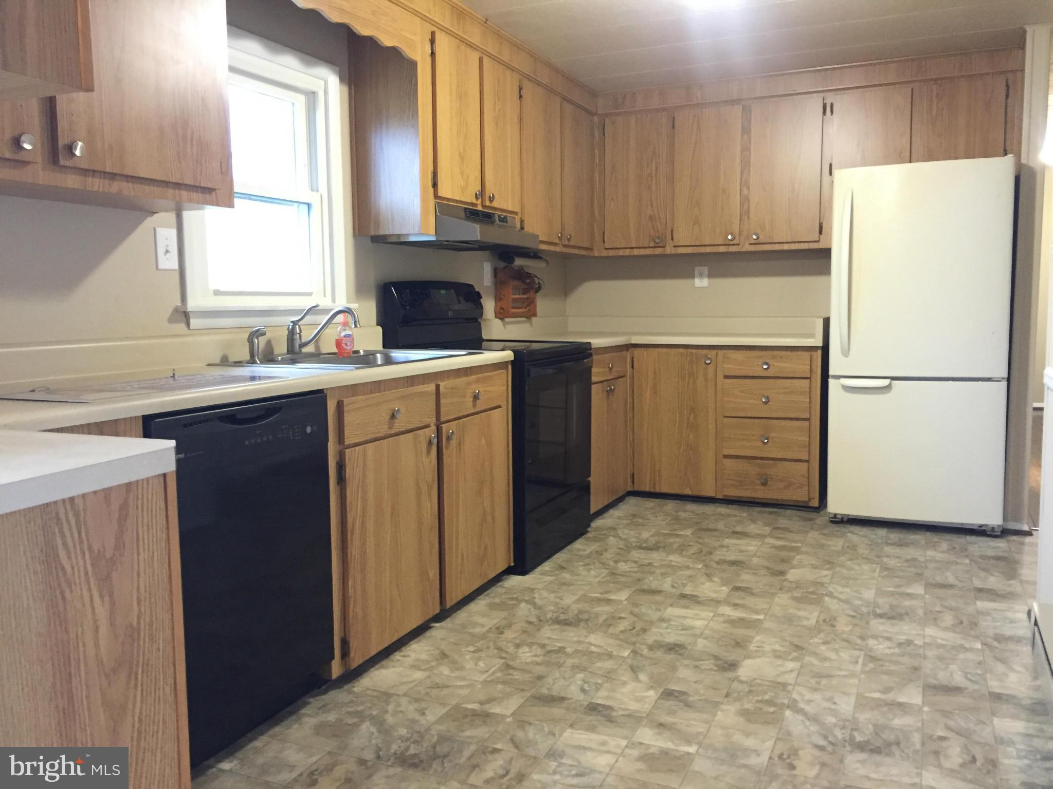 7713 Buckhill Road Kingsville, MD 21087 - Photo 14 of 26 Kitchen