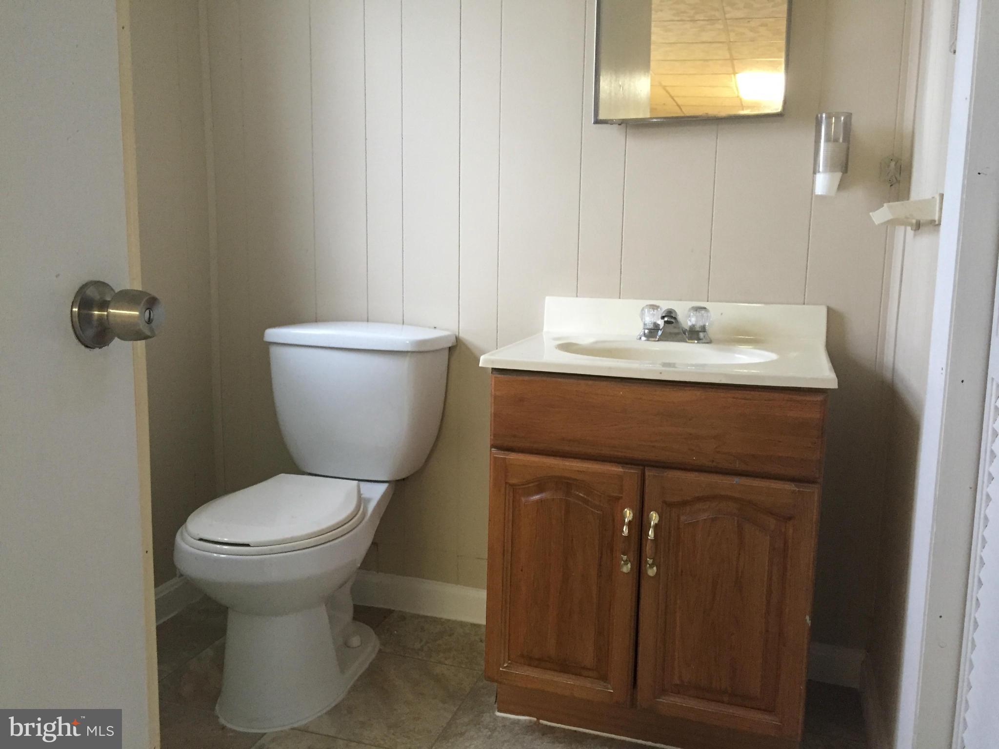 7713 Buckhill Road Kingsville, MD 21087 - Photo 24 of 26 Bath
