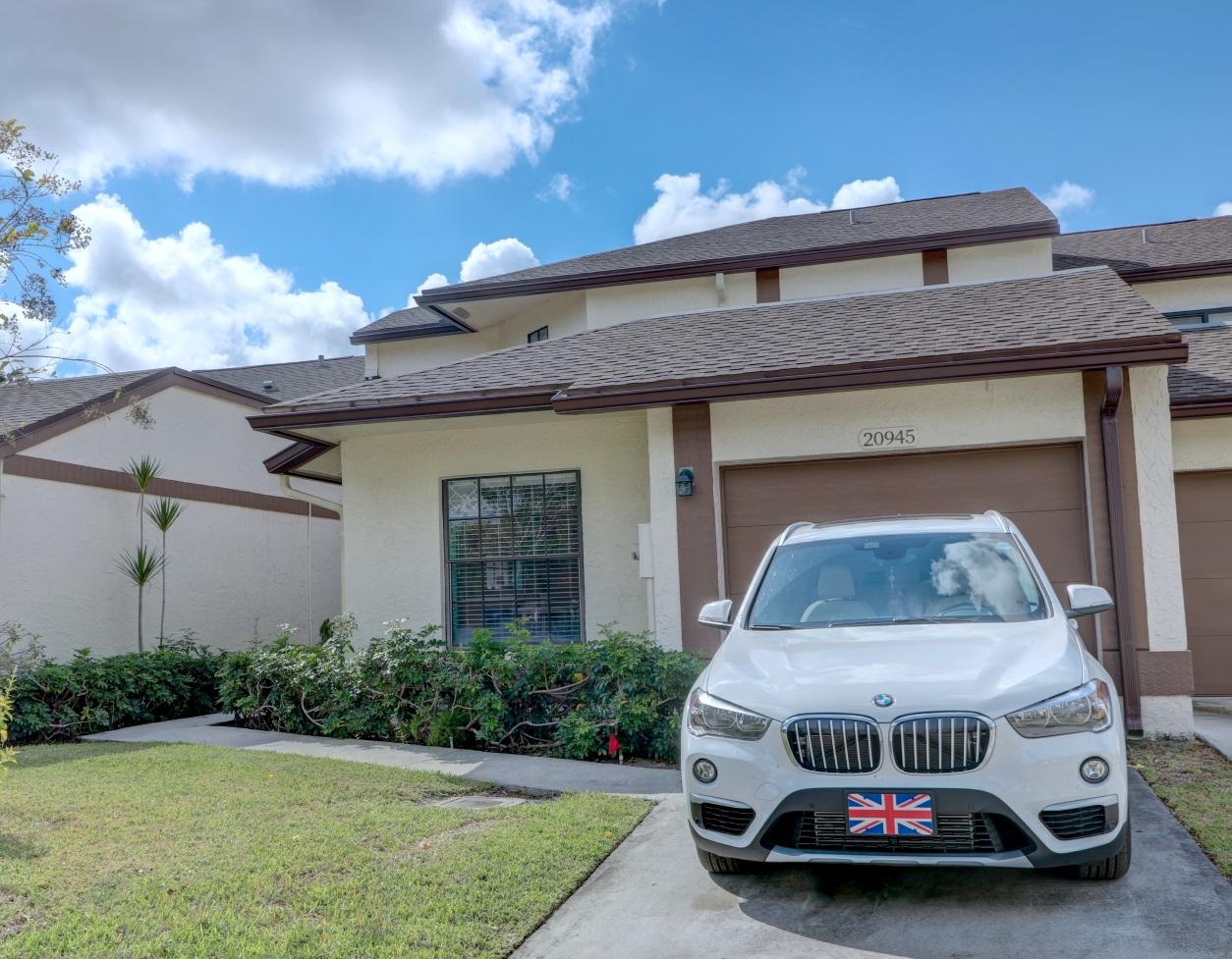 20945 Boca Ridge Drive South Boca Raton, FL 33428 - Photo 4 of 56 Front