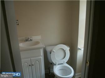 629 Locust Street Reading, PA 19604 - Photo 10 of 11 Gallery Image 10