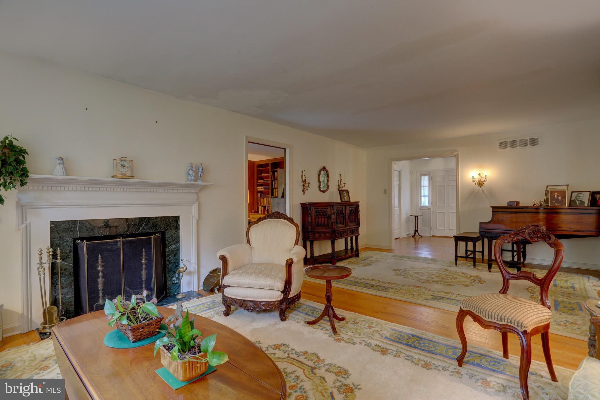 1275 Meadowbrook Road Lancaster, PA 17603 - Photo 15 of 54 Gallery Image 15