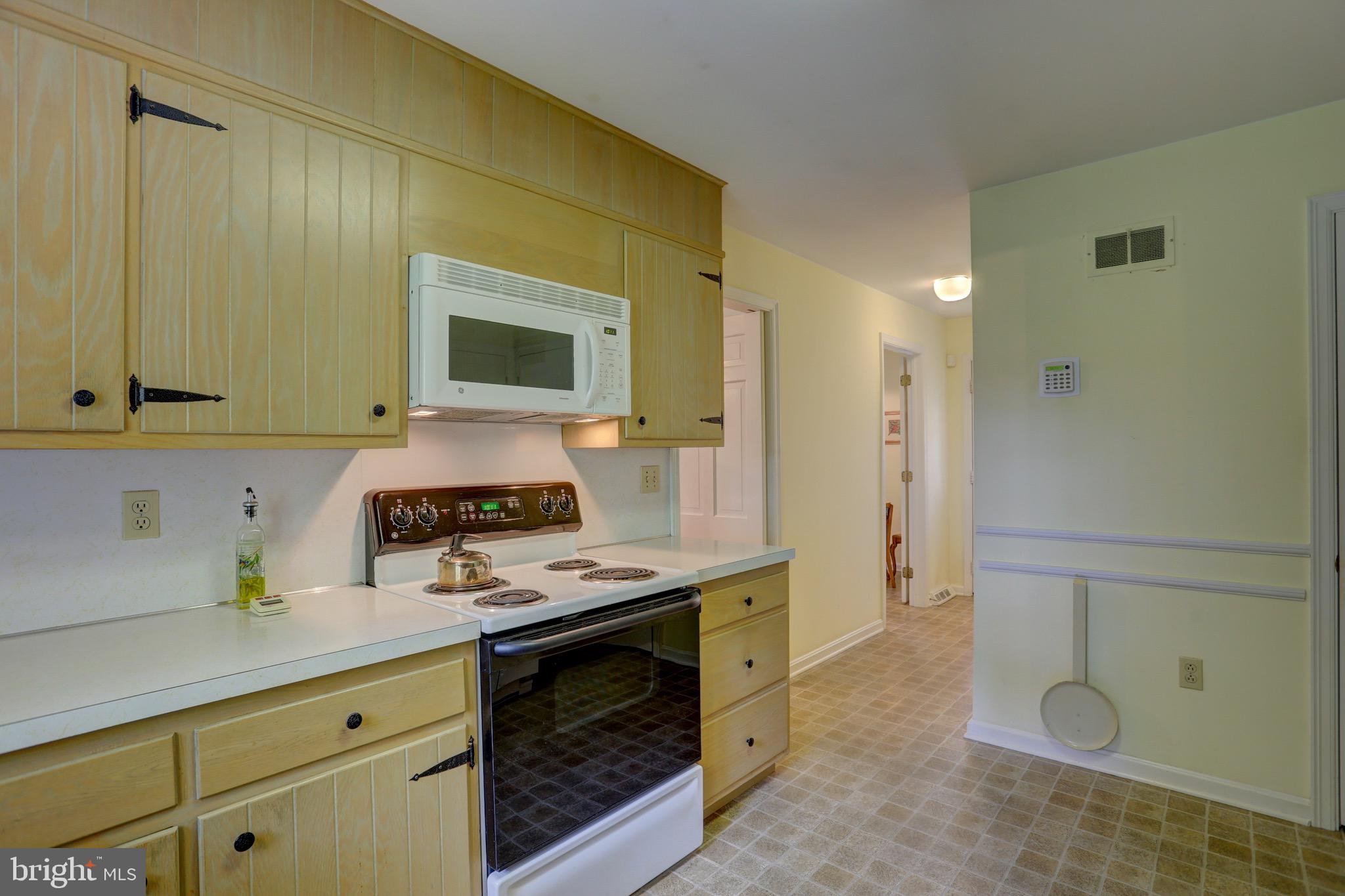 1275 Meadowbrook Road Lancaster, PA 17603 - Photo 27 of 54 Gallery Image 27