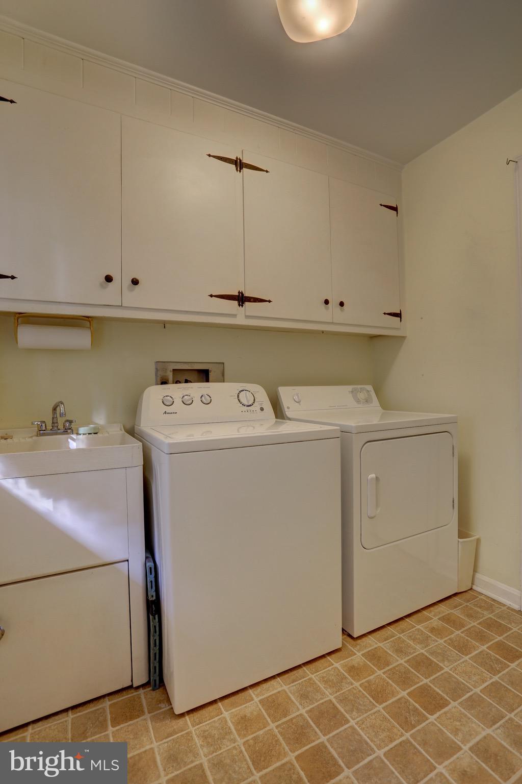 1275 Meadowbrook Road Lancaster, PA 17603 - Photo 29 of 54 Gallery Image 29