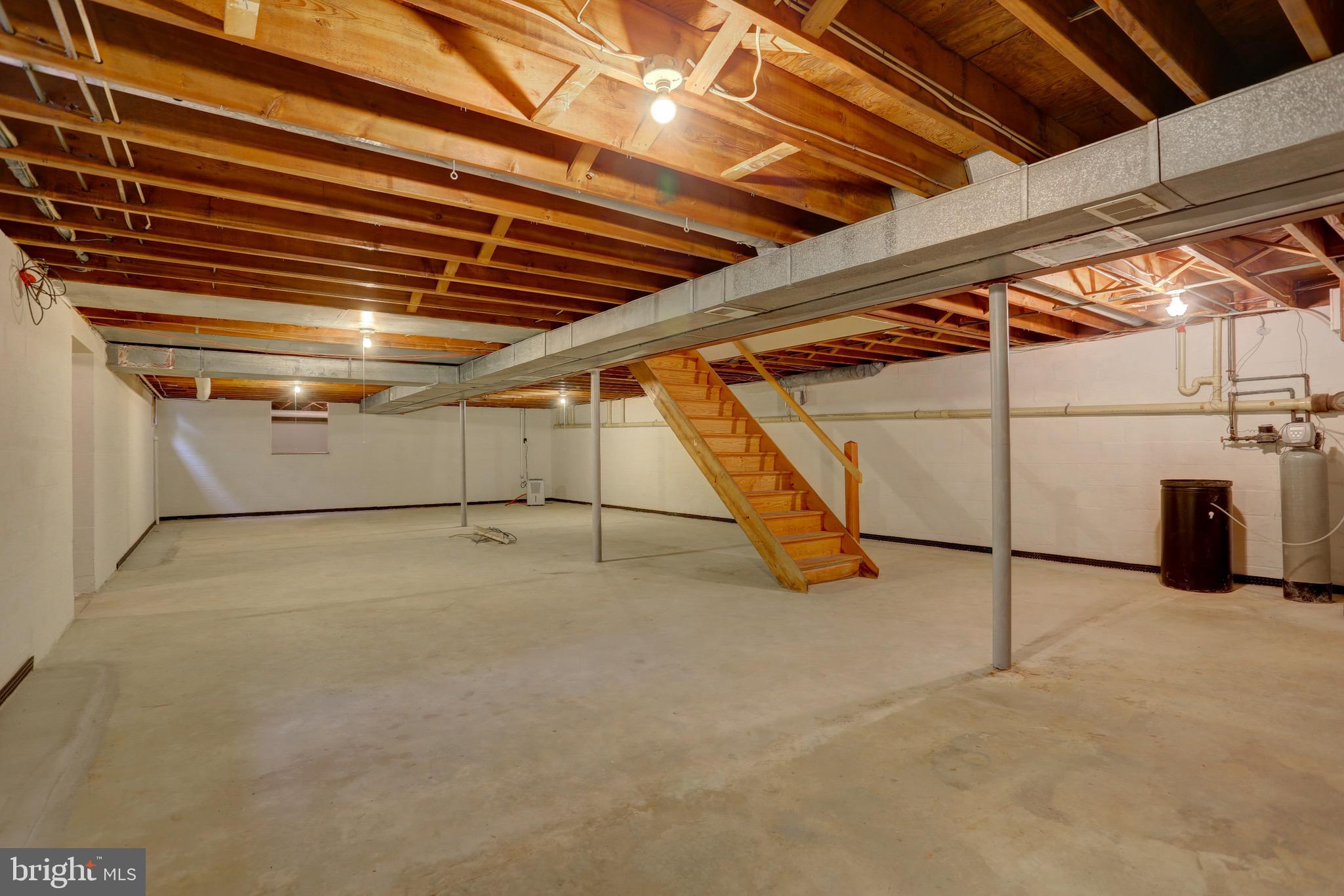 1275 Meadowbrook Road Lancaster, PA 17603 - Photo 44 of 54 Gallery Image 44