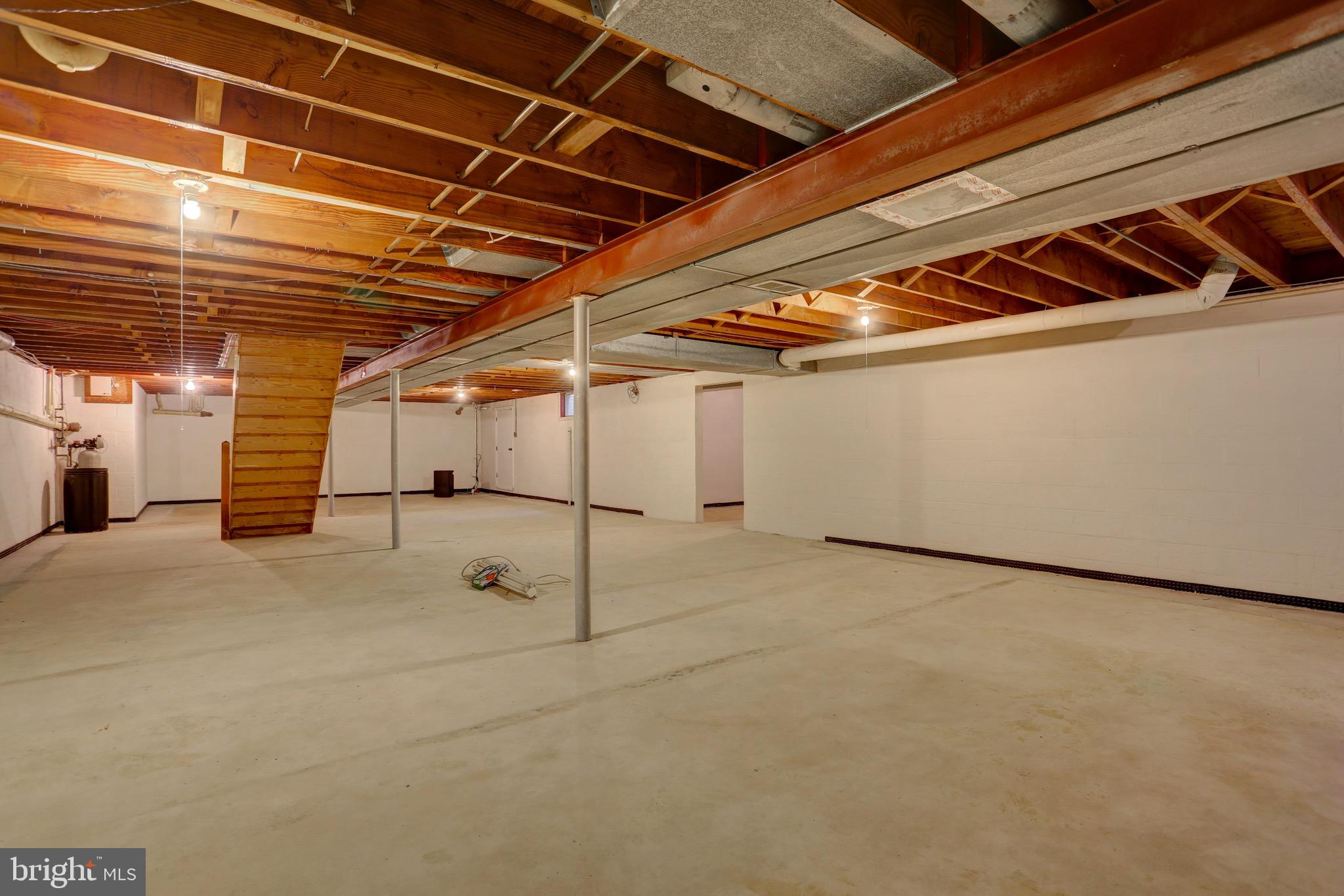 1275 Meadowbrook Road Lancaster, PA 17603 - Photo 45 of 54 Gallery Image 45
