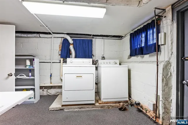 a view of house with a garden