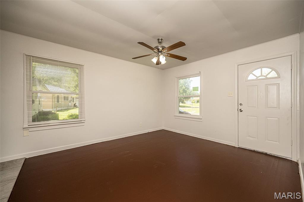 428 Crawford Road St. Louis, MO 63137 - Photo 9 of 30 Gallery Image 9
