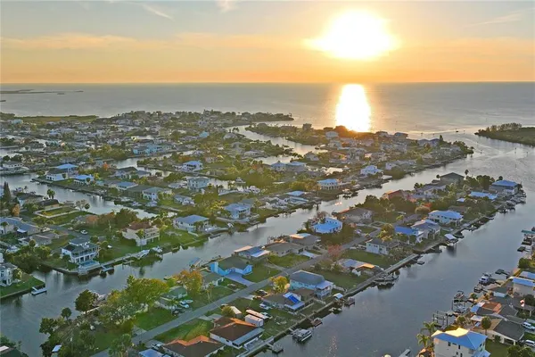 $547,000 | 3270 Hibiscus Drive, Hernando Beach, FL 34607