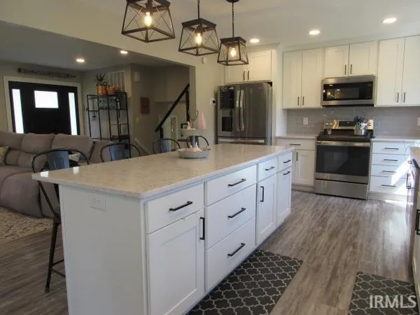 $279,900 | 1624 Terrace Drive, Mount Vernon, IN 47620