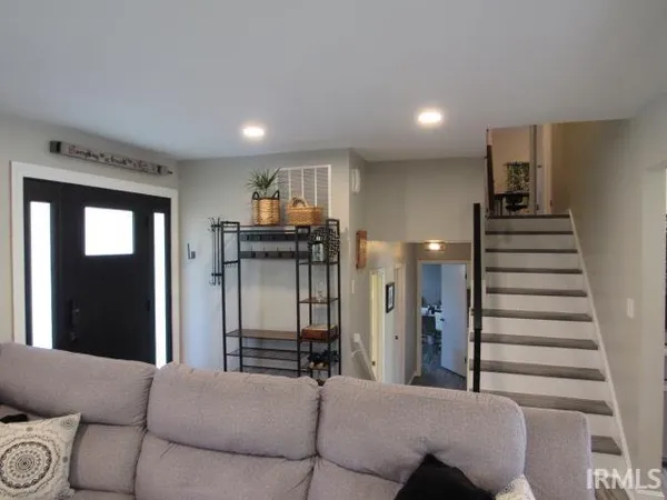 $279,900 | 1624 Terrace Drive, Mount Vernon, IN 47620