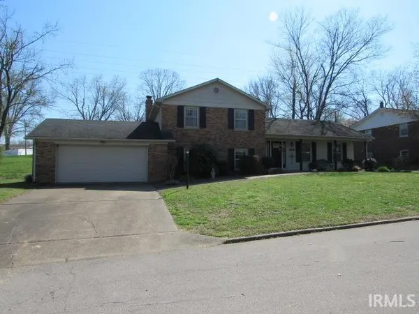 $279,900 | 1624 Terrace Drive, Mount Vernon, IN 47620