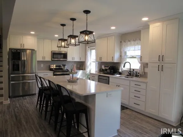 $279,900 | 1624 Terrace Drive, Mount Vernon, IN 47620