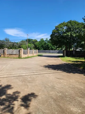 $434,000 | 1117 Knotty Oaks Drive, Woodway, TX 76712