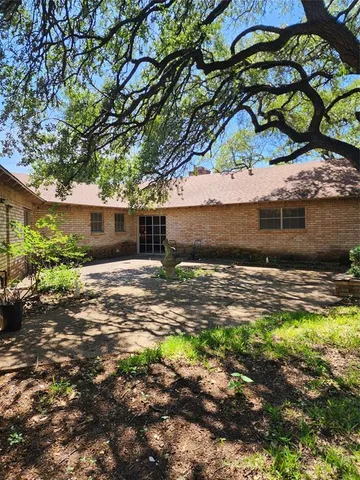 $434,000 | 1117 Knotty Oaks Drive, Woodway, TX 76712