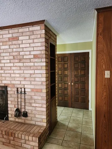 a view of entrance door of the house