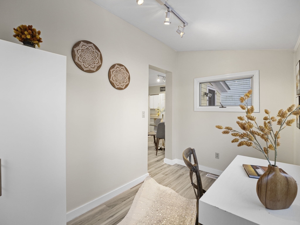 447 Stevens Street North Andover, MA 01845 - Photo 11 of 32