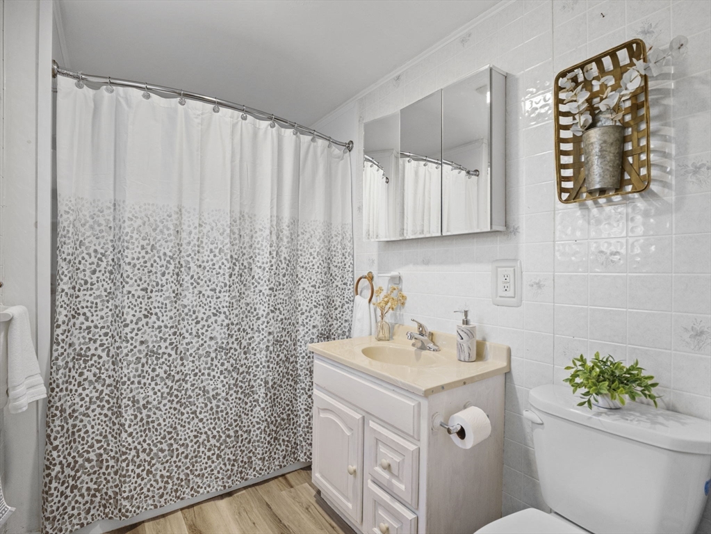 447 Stevens Street North Andover, MA 01845 - Photo 15 of 32