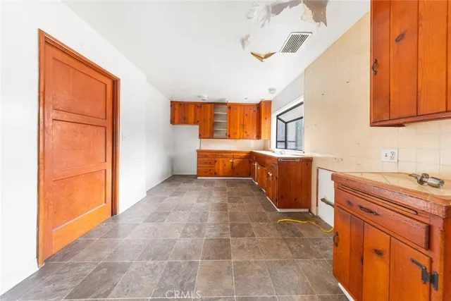 $1,600,000 | 7719 Yolanda Avenue, Reseda, CA 91335