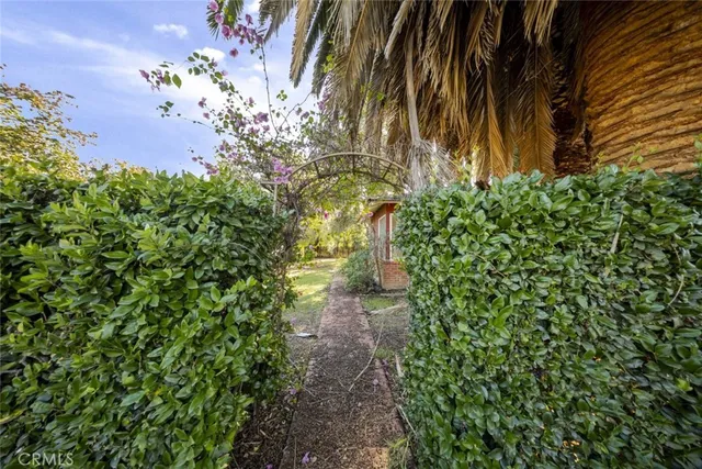 $1,600,000 | 7719 Yolanda Avenue, Reseda, CA 91335