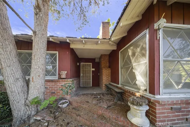 $1,600,000 | 7719 Yolanda Avenue, Reseda, CA 91335