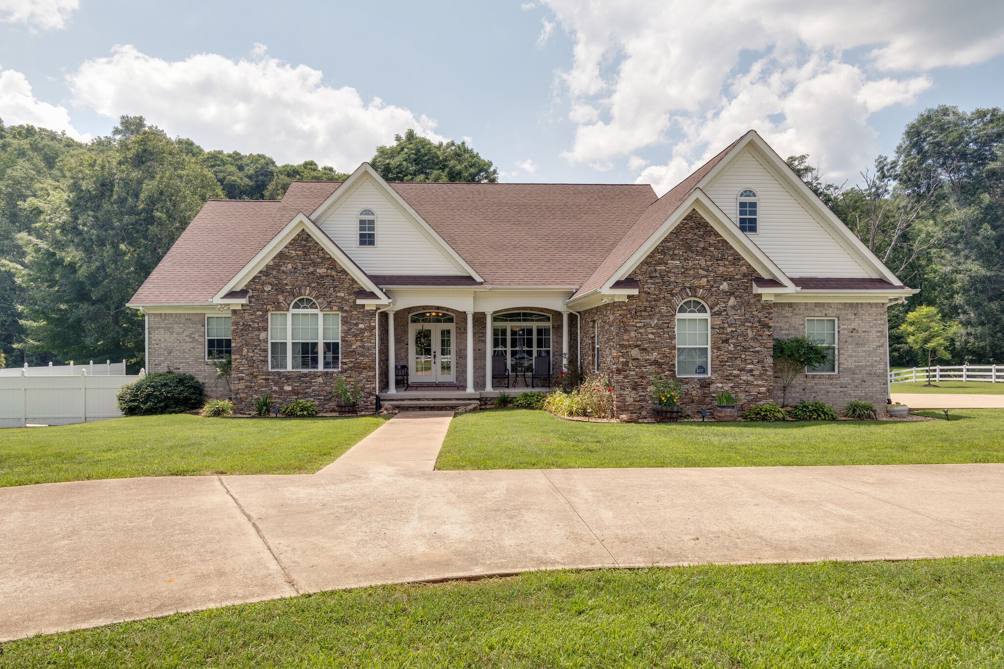640 Longbranch Road Hohenwald, TN 38462 - Photo 1 of 49 Gallery Image 1