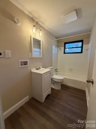 $1,195 | 904 8th Avenue Southwest, Conover, NC 28613