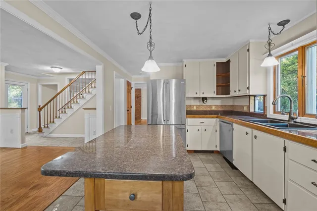 $624,900 | 153 Kenyon Hill Trail, Richmond, RI 02898