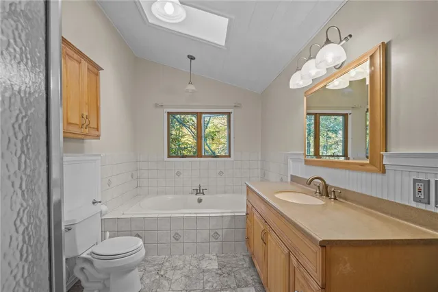 $624,900 | 153 Kenyon Hill Trail, Richmond, RI 02898